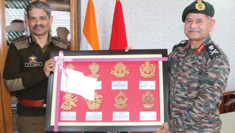 Synergy between J&K Police, Army unparalleled: Lt Gen Dwivedi -  greaterkashmir