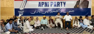 apni party s organizational set up intact in bandipora  says shafat kazmi