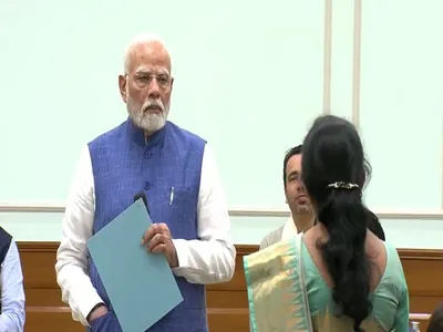 pm modi interacts with teachers honoured with national teachers awards