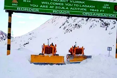 snow clearance work on srinagar leh nh going on  bro