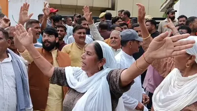 assembly polls  supporters of  dropped  bjp leaders hold protest in jammu