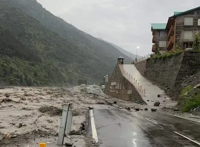 himachal pradesh cloudburst   2 killed  36 missing in shimla  8 in mandi  emergency response underway