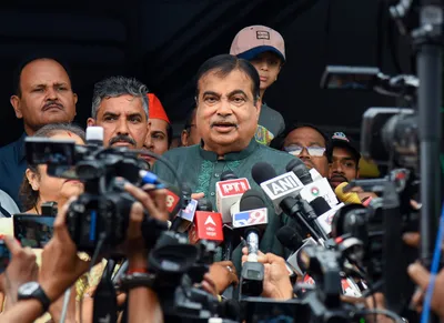 82 percent construction work on delhi mumbai expressway completed  nitin gadkari