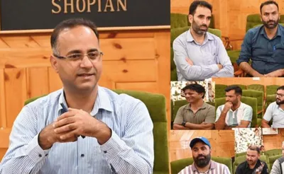 deo shopian holds meeting with media persons