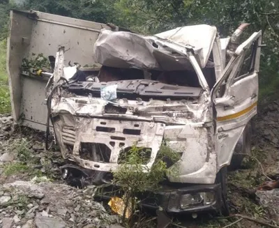 driver dies after his dumper rolls down gorge in j k s ramban