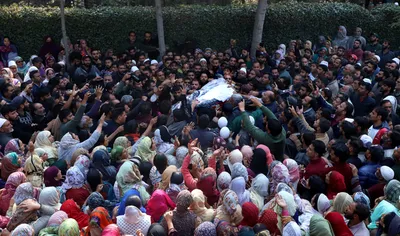 thousands pay last respects to budgam doctor killed in kashmir terror attack