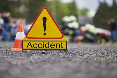 scooterist killed in road accident at mustafabad