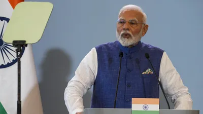 pm modi arrives in brunei  engages with indian diaspora