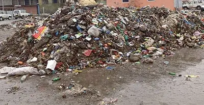 garbage dumping near ghss handwara hampers public movement