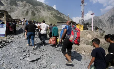 451 amarnath yatris leave jammu base camp for kashmir