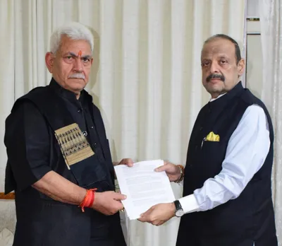 rana calls on lg sinha  flags issues of public importance