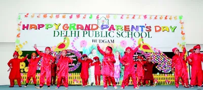 dps budgam observes grandparents  day