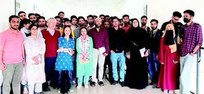 capsule course on atomic  molecular physics concludes