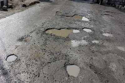 pulwama villages outraged over  incomplete road repairs