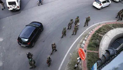 pm narendra modi arriving on mission kashmir