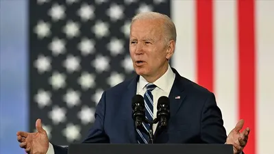 us president joe biden defends himself after introducing zelenskyy as putin