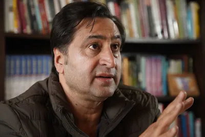 sajad lone mourns loss of mirwaiz moulvi muhammad ahmad shah