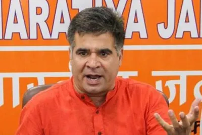 angry bjp workers force j k party chief to cut short speech over ticket distribution