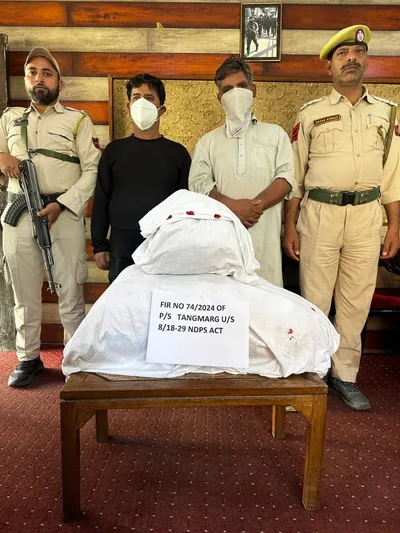 two notorious drug peddlers with contraband arrested in baramulla  police