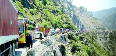 poor road conditions  movement of nomads slow down traffic on srinagar jammu nh