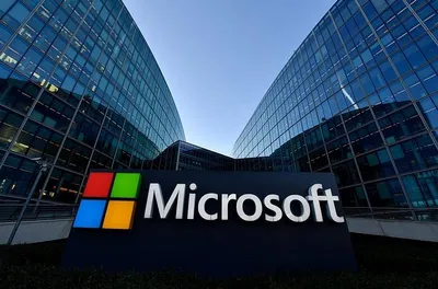 microsoft overtakes apple to become world’s most valuable company