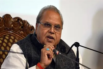 kiru hydropower corruption case  cbi searches premises of ex j k guv satya pal malik