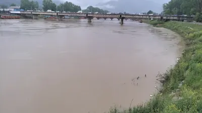 authorities chalk out evacuation plan amid flood concerns in srinagar