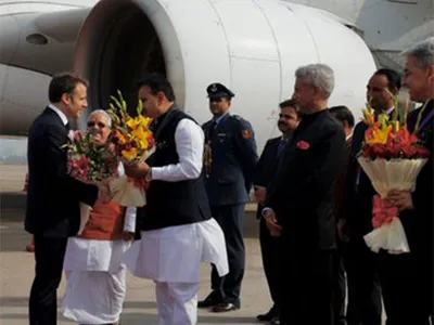 french president macron arrives in jaipur  to hold roadshow with pm modi