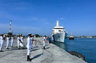 indian coast guard ships arrive in sri lanka for training