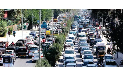 delay in operation of intelligent traffic light system takes toll on commuters in srinagar