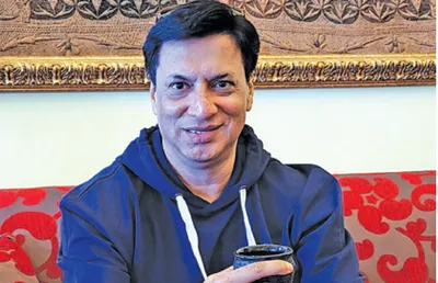 lights  camera  srinagar   indian cinema can be bridge between kashmir and world  madhur bhandarkar