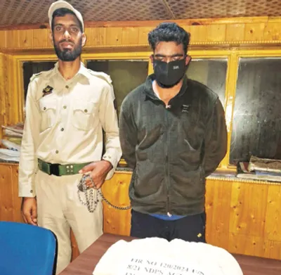 drug peddler arrested in budgam