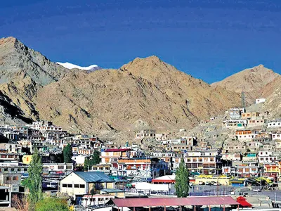 group commander srinagar group ncc visits ladakh