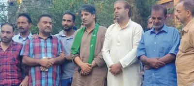 arif laigroo continues campaigning in habba kadal