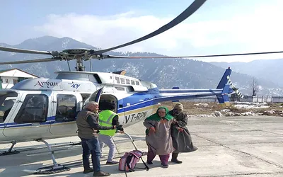 iaf airlifts 737 stranded passengers