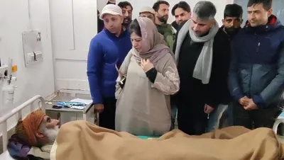 mehbooba mufti visits sdh surankote to enquire into condition of injured civilians