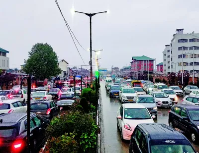 massive traffic jams pester commuters