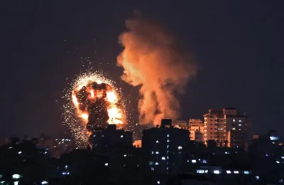 renewed israeli bombardment  in gaza sparks tensions