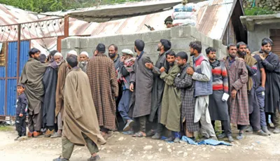 people in shopian trek long distances to cast vote