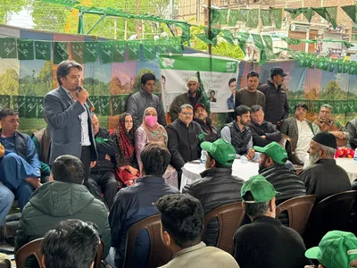 mehboob beg  parra  others address pdp workers’ convention in srinagar