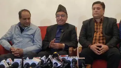 former legislator ishfaq jabbar announces support to apni party’s candidate in srinagar ls seat