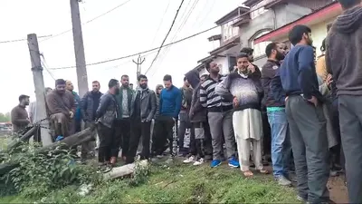 tragedy strikes srinagar locality after boat ferrying school children capsizes in jhelum