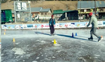 tourism deptt’s ice skating coaching course flourishes in sonamarg