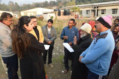 dc udhampur addresses issues of saddal landslide victims