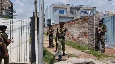 army man killed in terrorist attack in sunjwani jammu  searches on