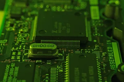 semiconductor chips driving innovation in tech  healthcare  other industries  report