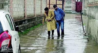 residents face hardships due to waterlogging in parts of sopore
