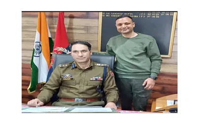 dawood ayoub assumes charge of sp handwara