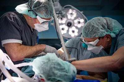 medicos conduct rare laparoscopic gallbladder surgery of 105 year old man in srinagar