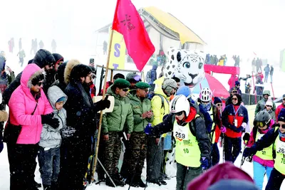 khelo india winter games    nisith pramanik flags off women’s mountain ski event